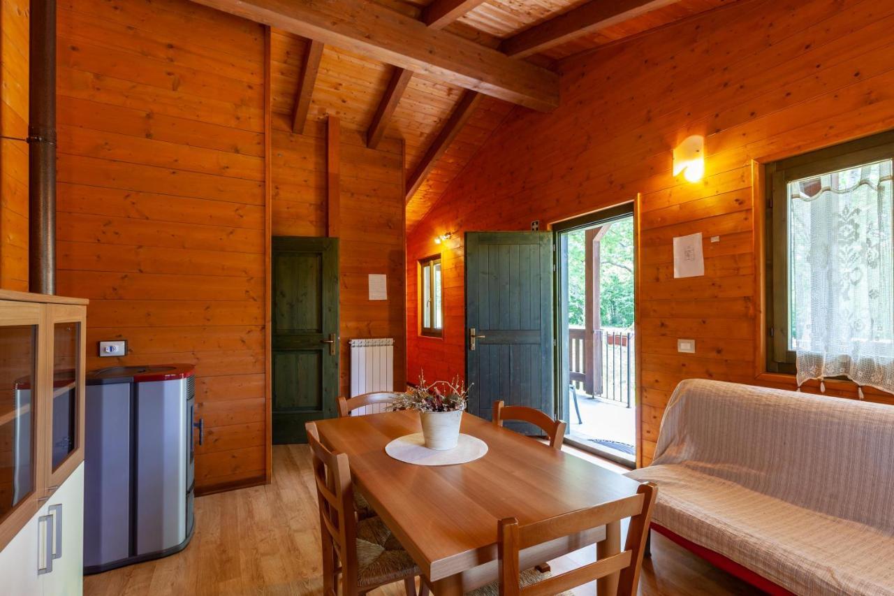 Villaggio Anemone - Chalet Mirtillo Capanne di Sillano 外观 照片