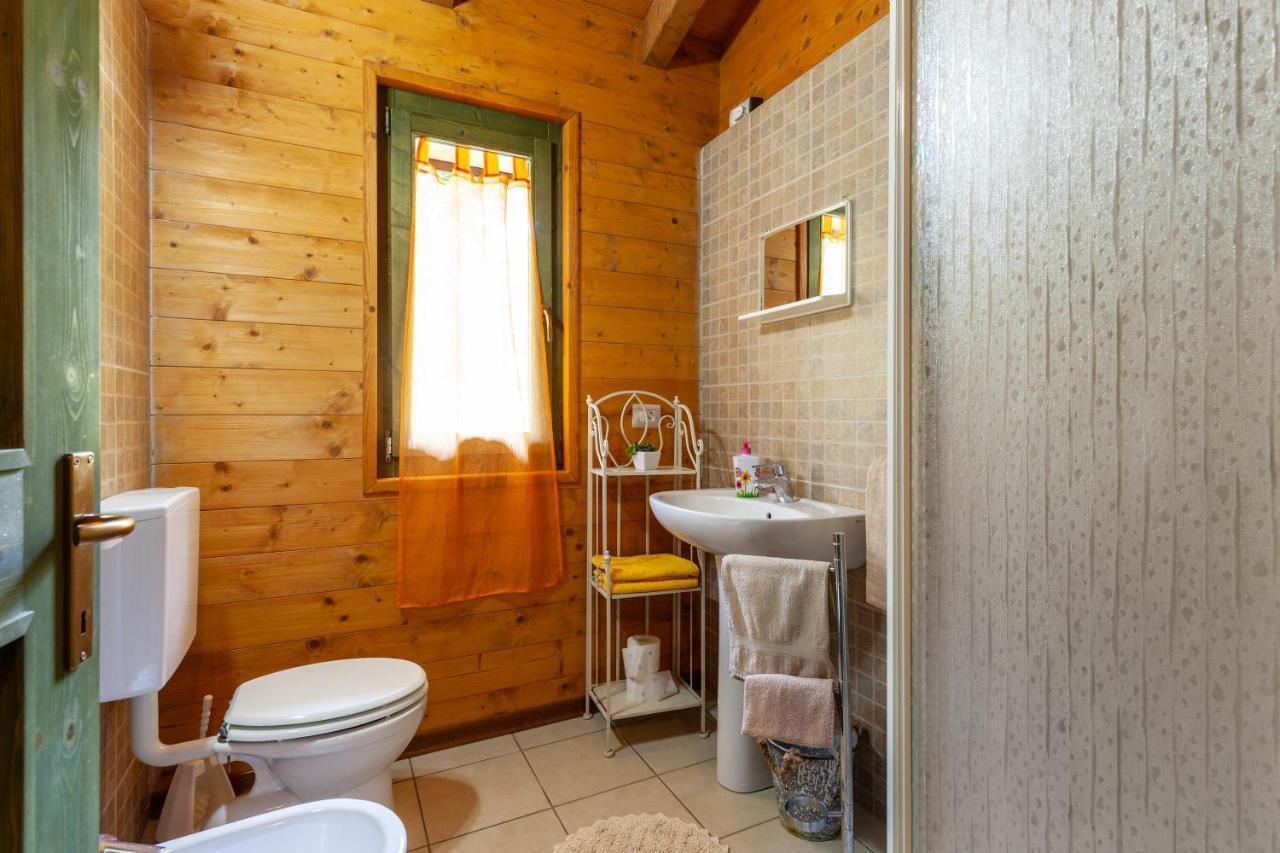 Villaggio Anemone - Chalet Mirtillo Capanne di Sillano 外观 照片