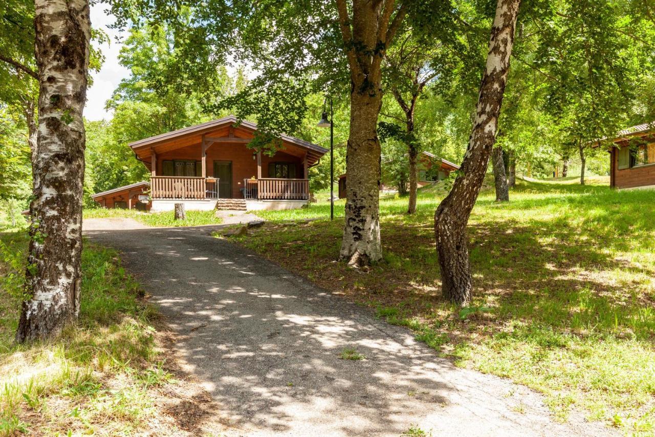 Villaggio Anemone - Chalet Mirtillo Capanne di Sillano 外观 照片